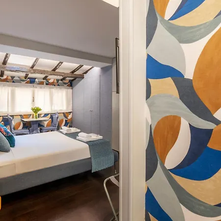 Via Del Corso Quiet Design I Elevator Apartman